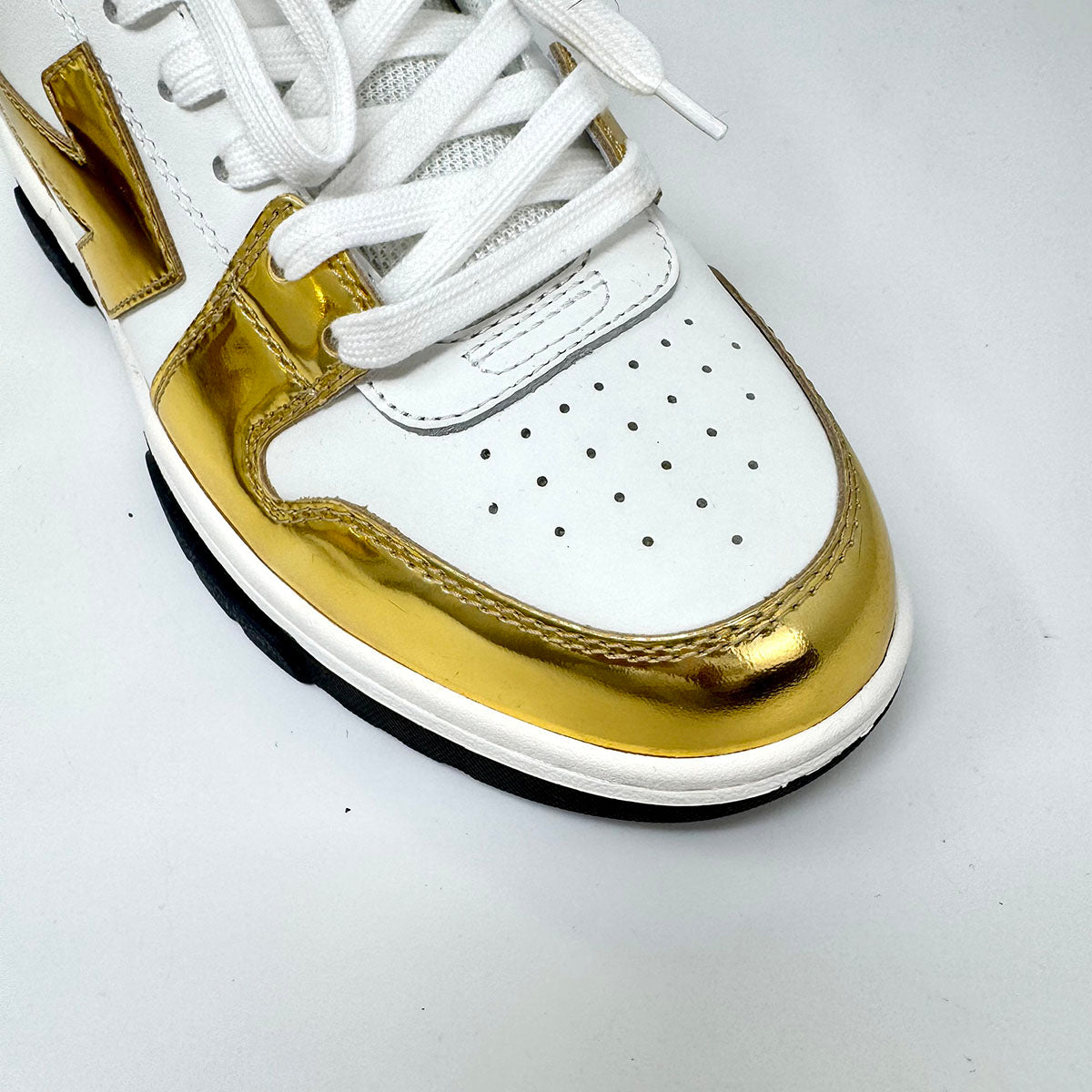 OFF-WHITE Sneakers