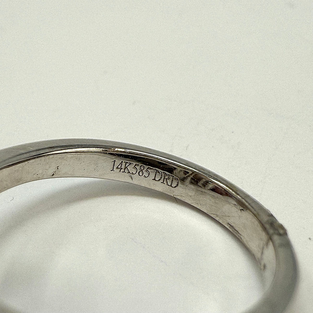 14K White Gold "T Bar" Ring with Diamonds