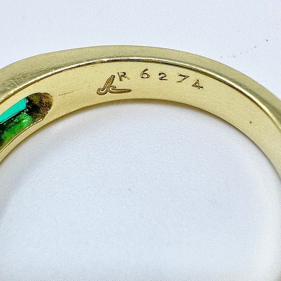 18K Gold Ring with 5 Emeralds and 4 Diamonds
