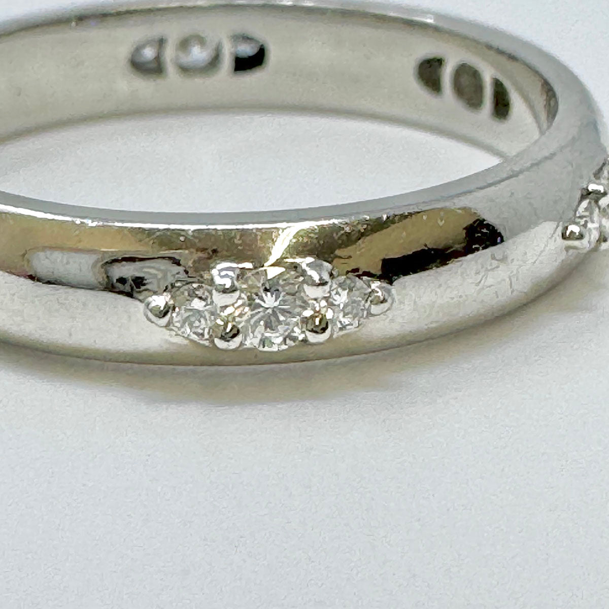 Varna Platinum Diamond Band