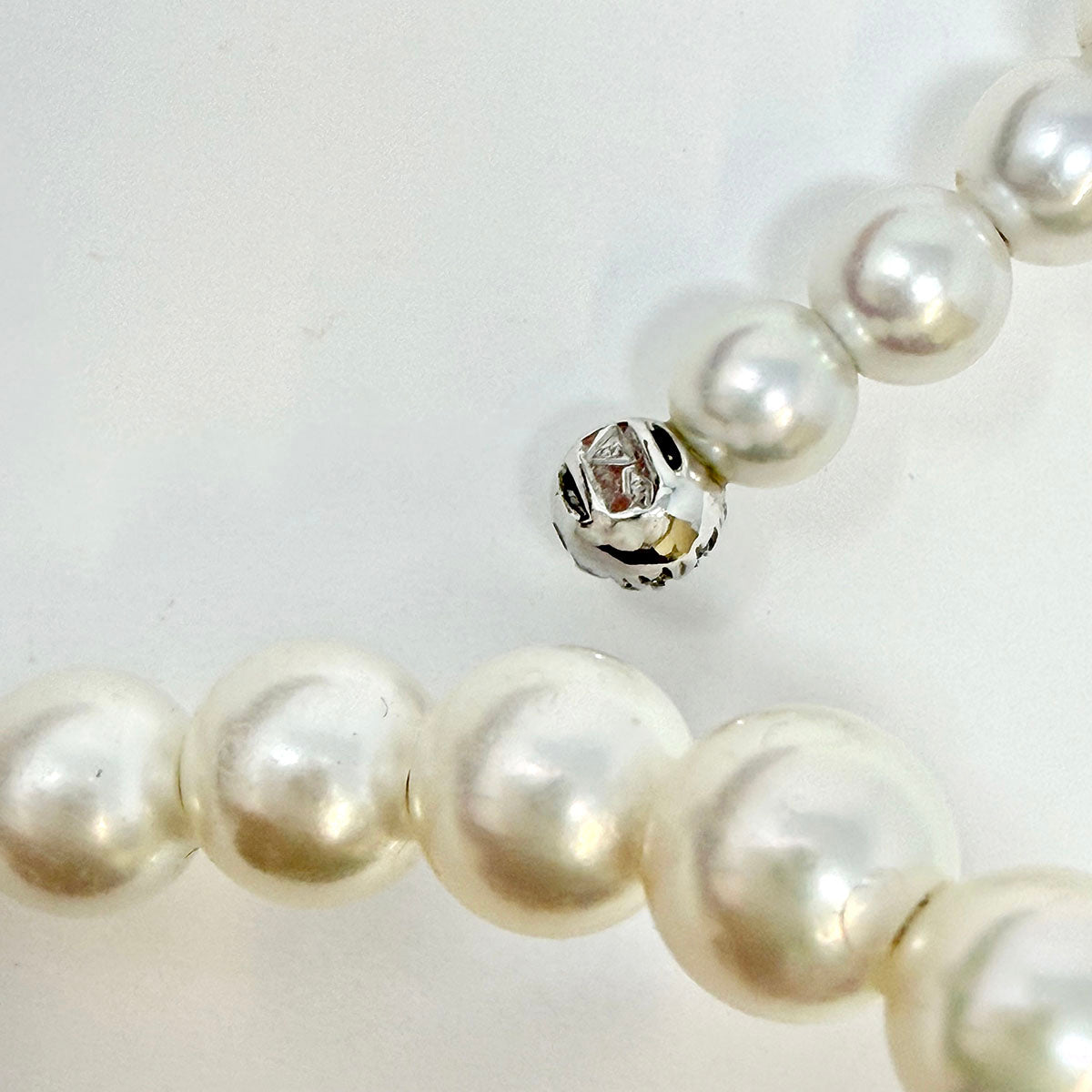18K White Gold Cultured Pearl Diamond Necklace
