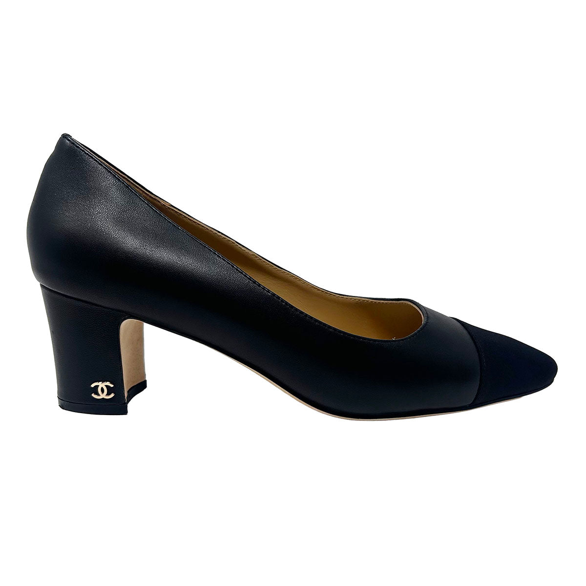 Chanel Pumps