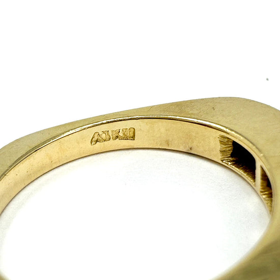 Valenza 18K Gold Ring with 8 Sapphires