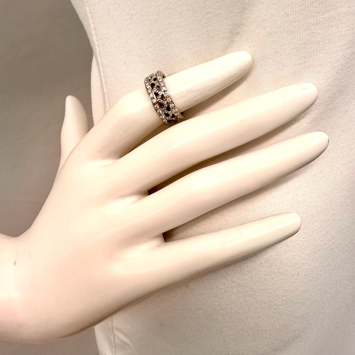 Doris Panos 18K White Gold with 58 Diamonds