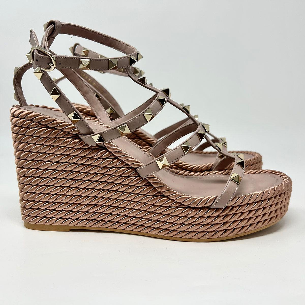 Valentino Wedge
