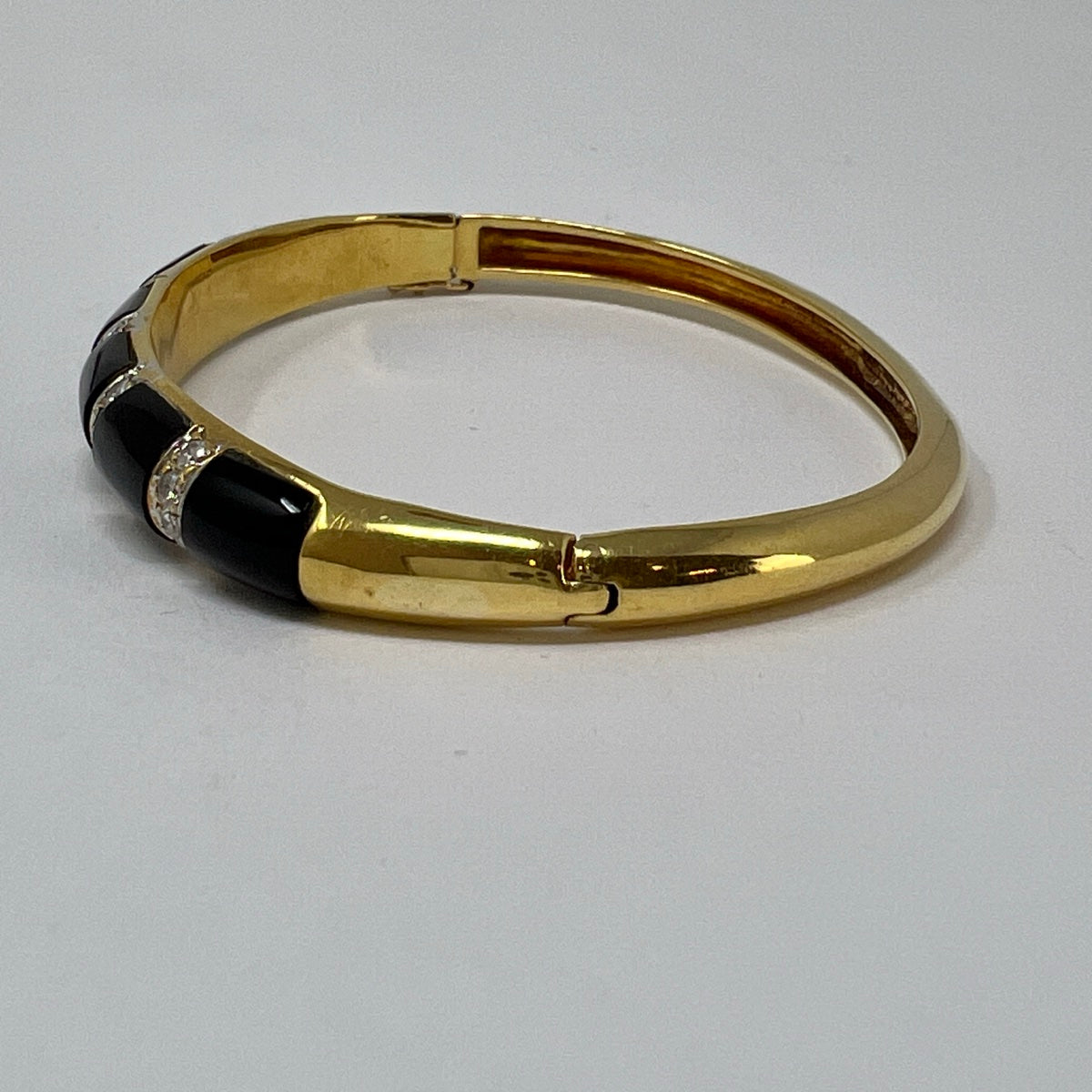 Midviani 18K Gold Hinged Bracelet with Onyx and 20 Diamonds