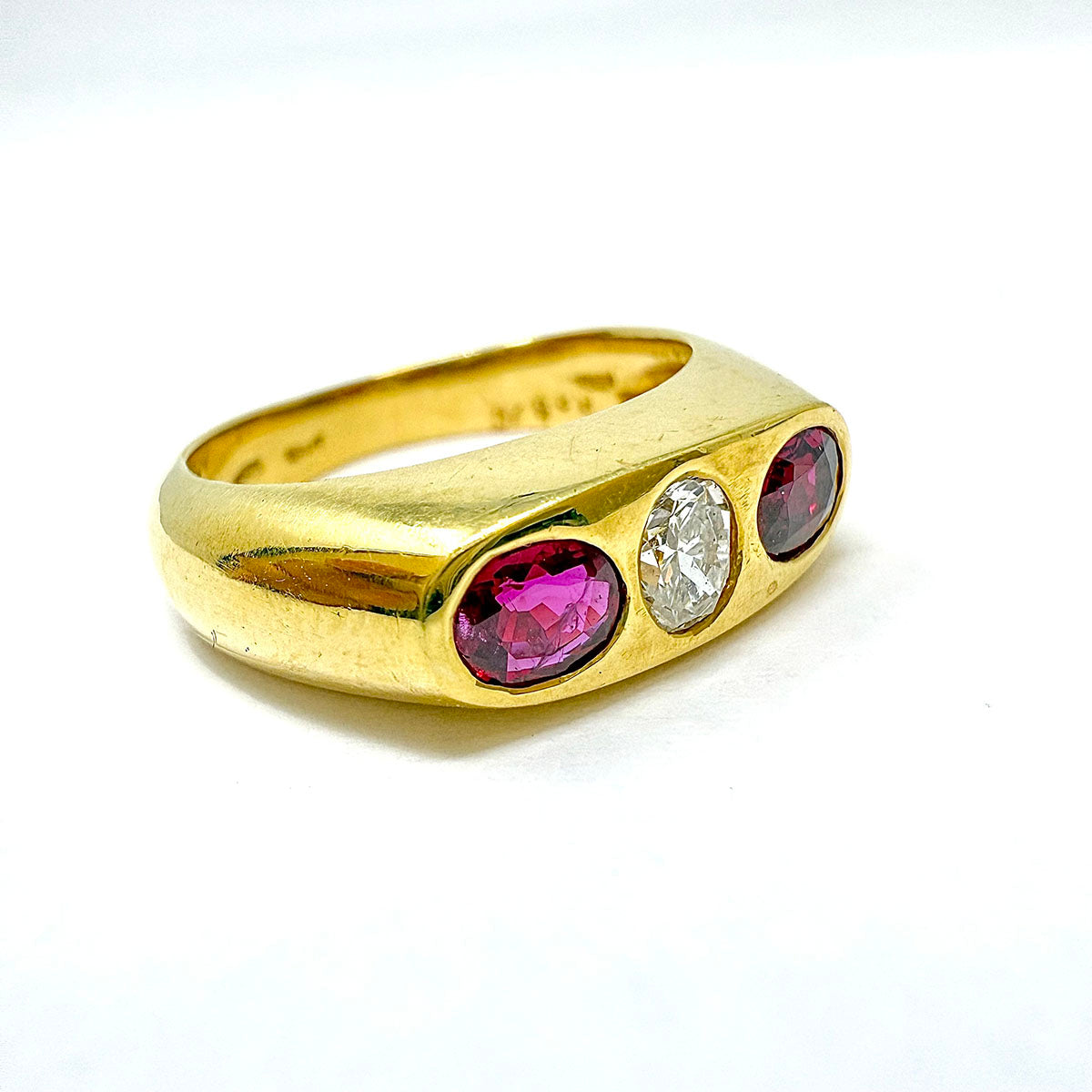 18K Gold Ring with with Diamonds and Rubies