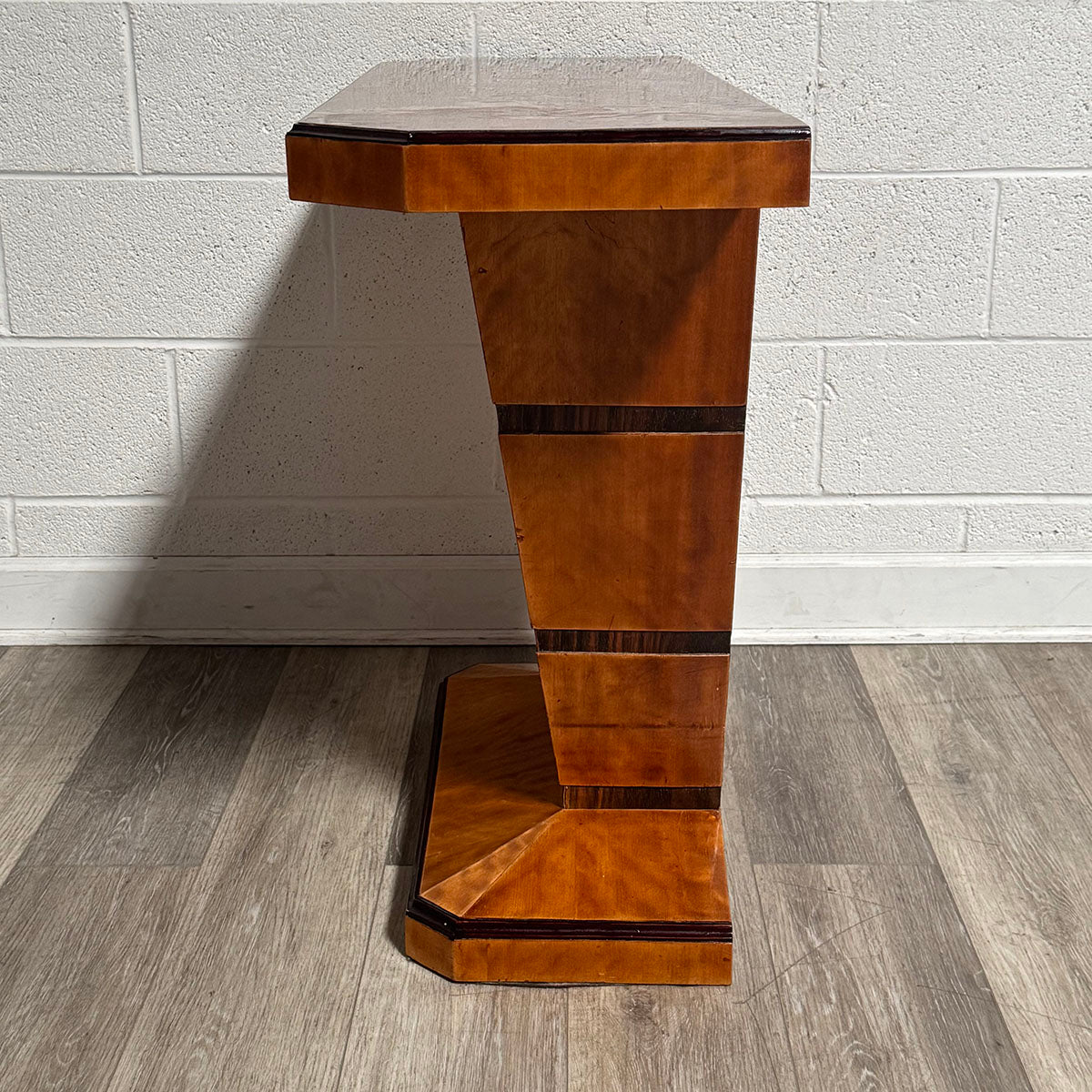 Deco Wood Console Table