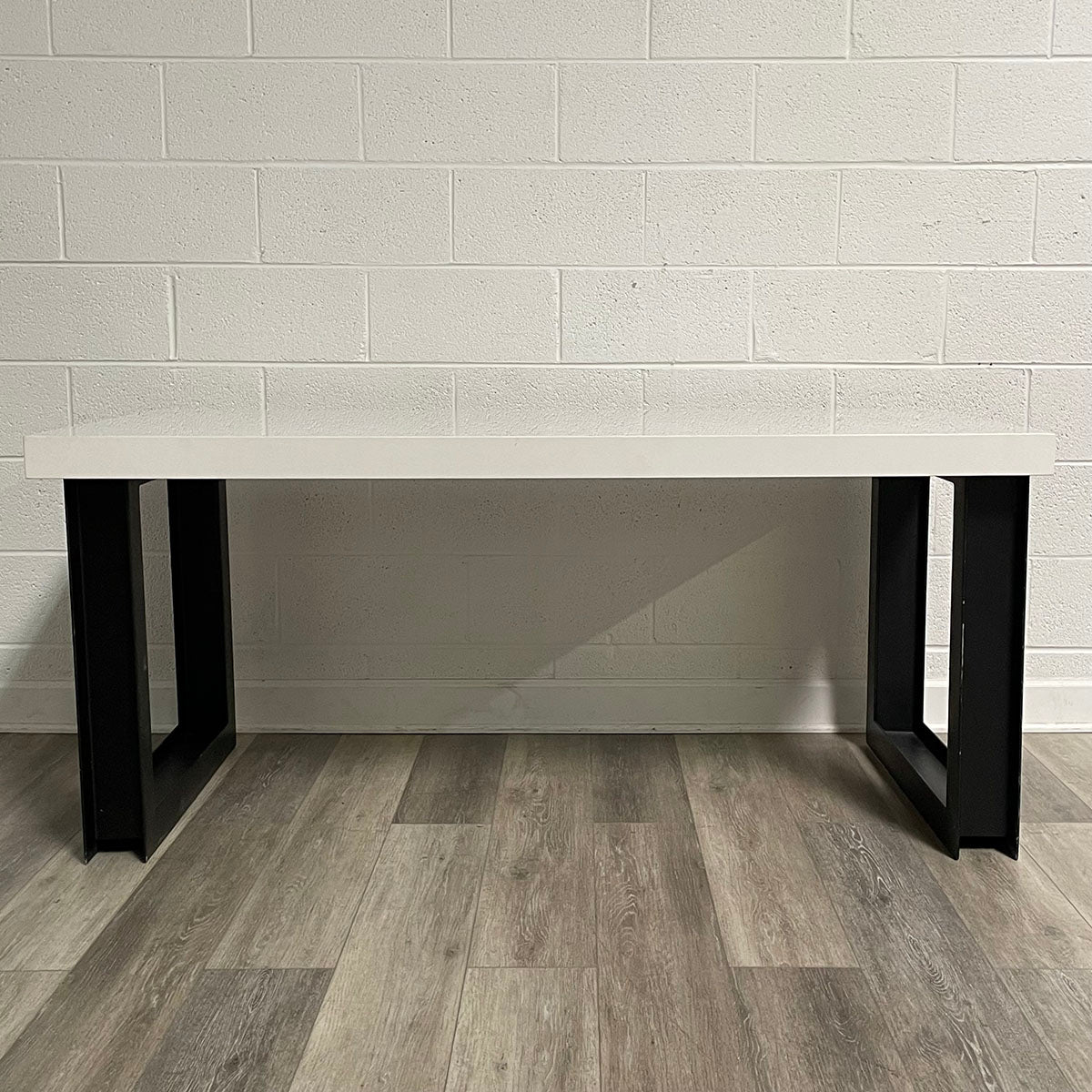 Quartz Desk