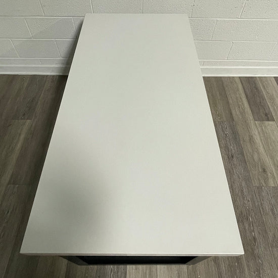Quartz Desk