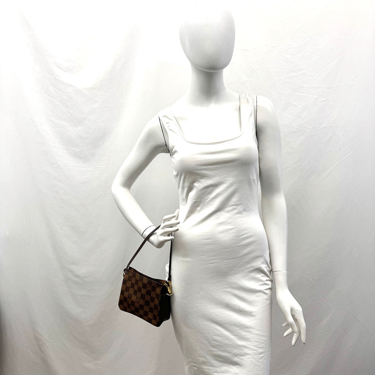 Louis Vuitton Damier Ebene Trousse Make Up Bag