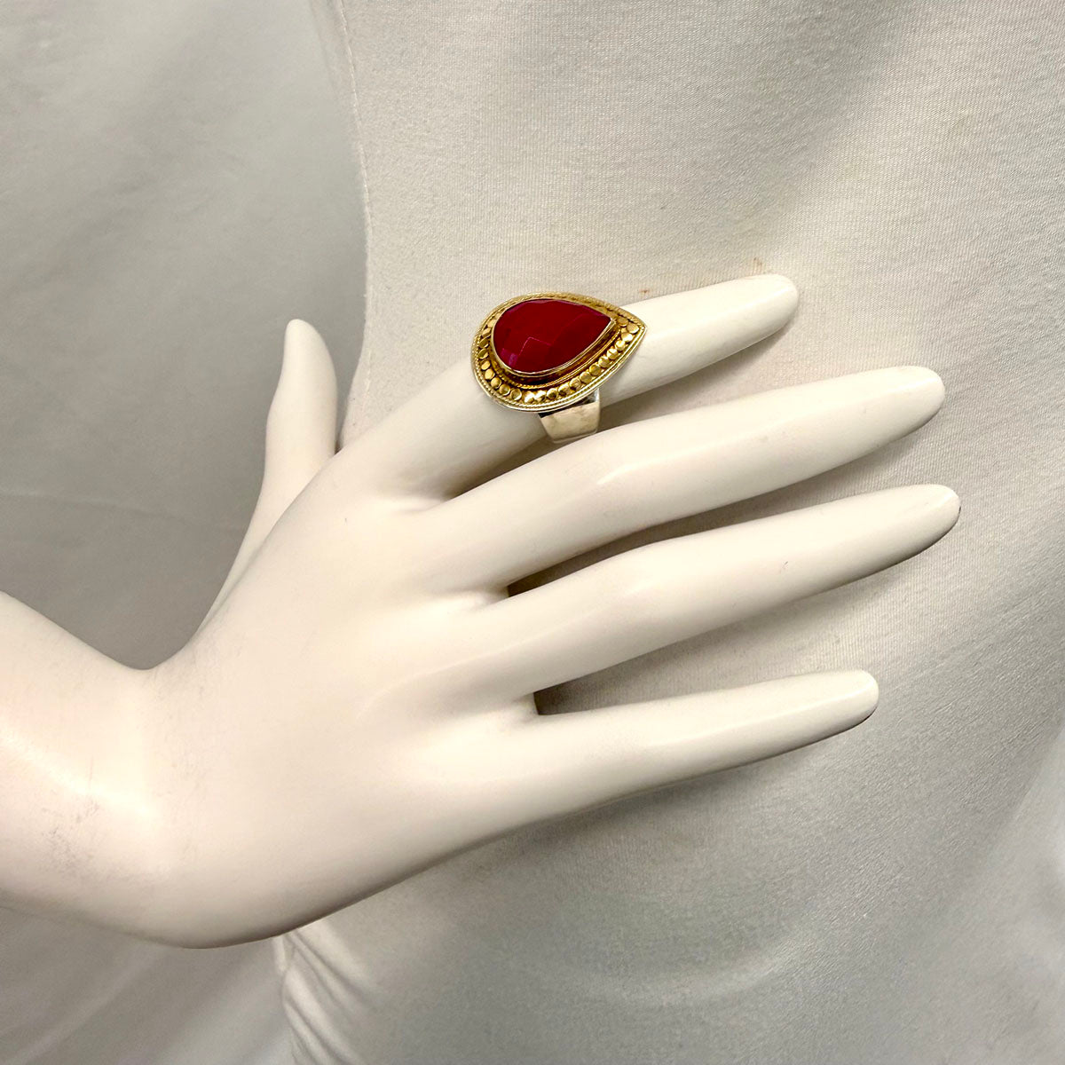 Anna Beck Ring