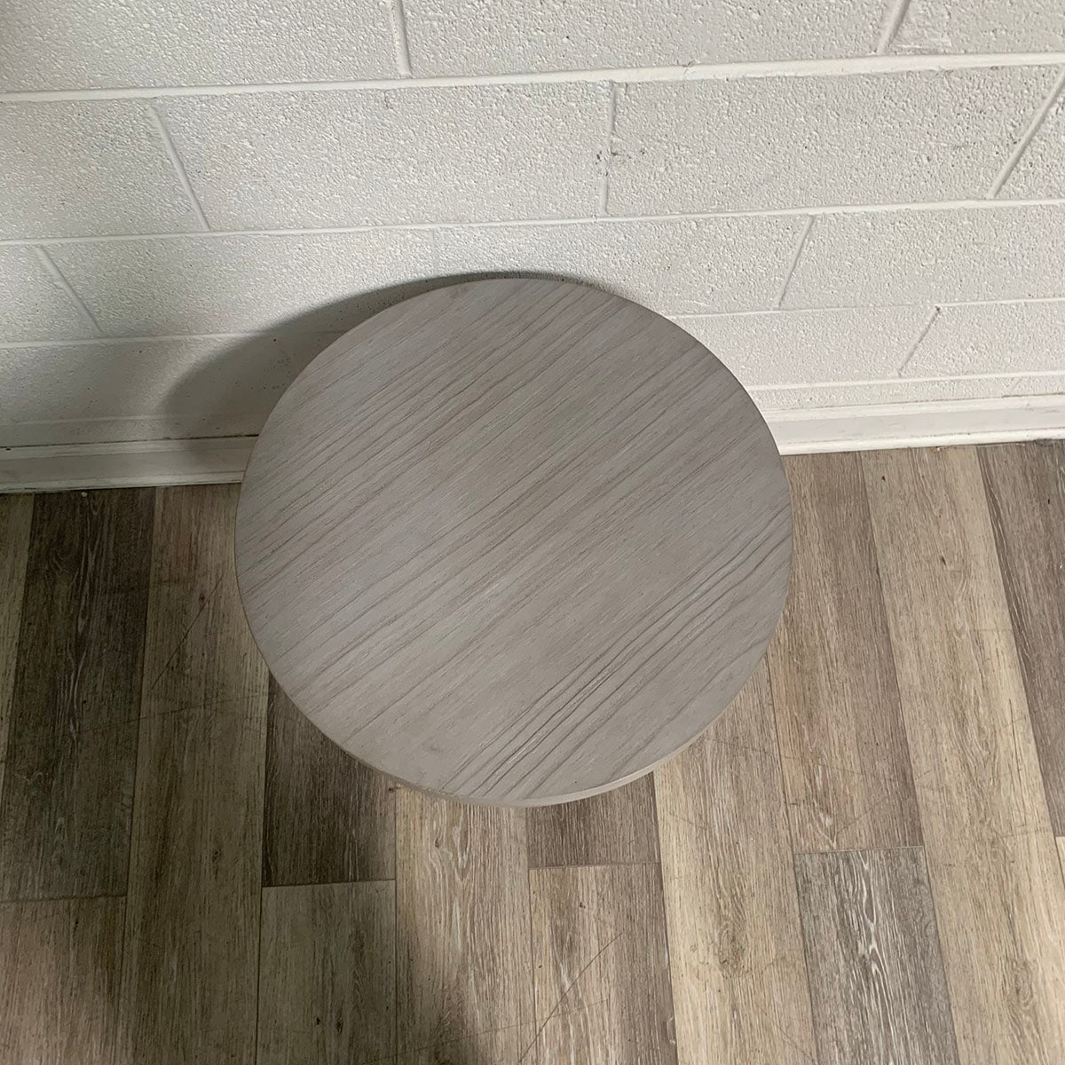 Tri Leg Side/End Table