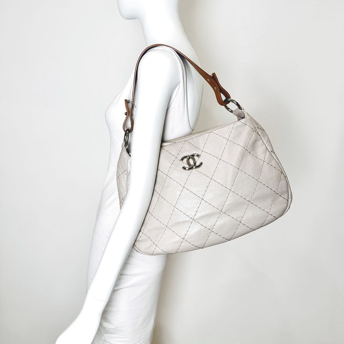 Chanel Hobo