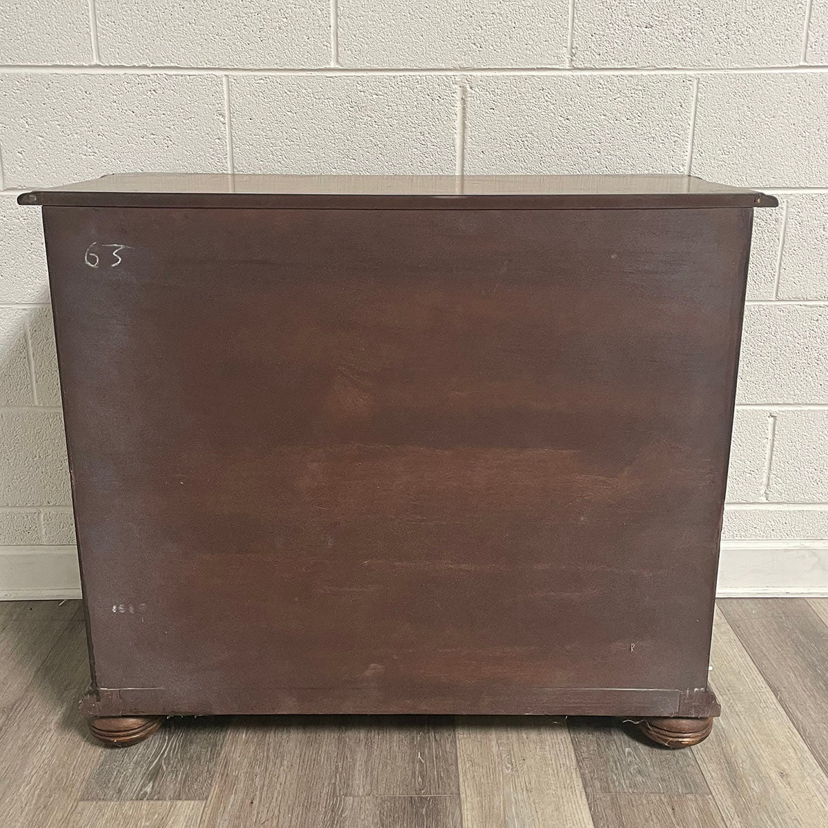 Bombay Chest