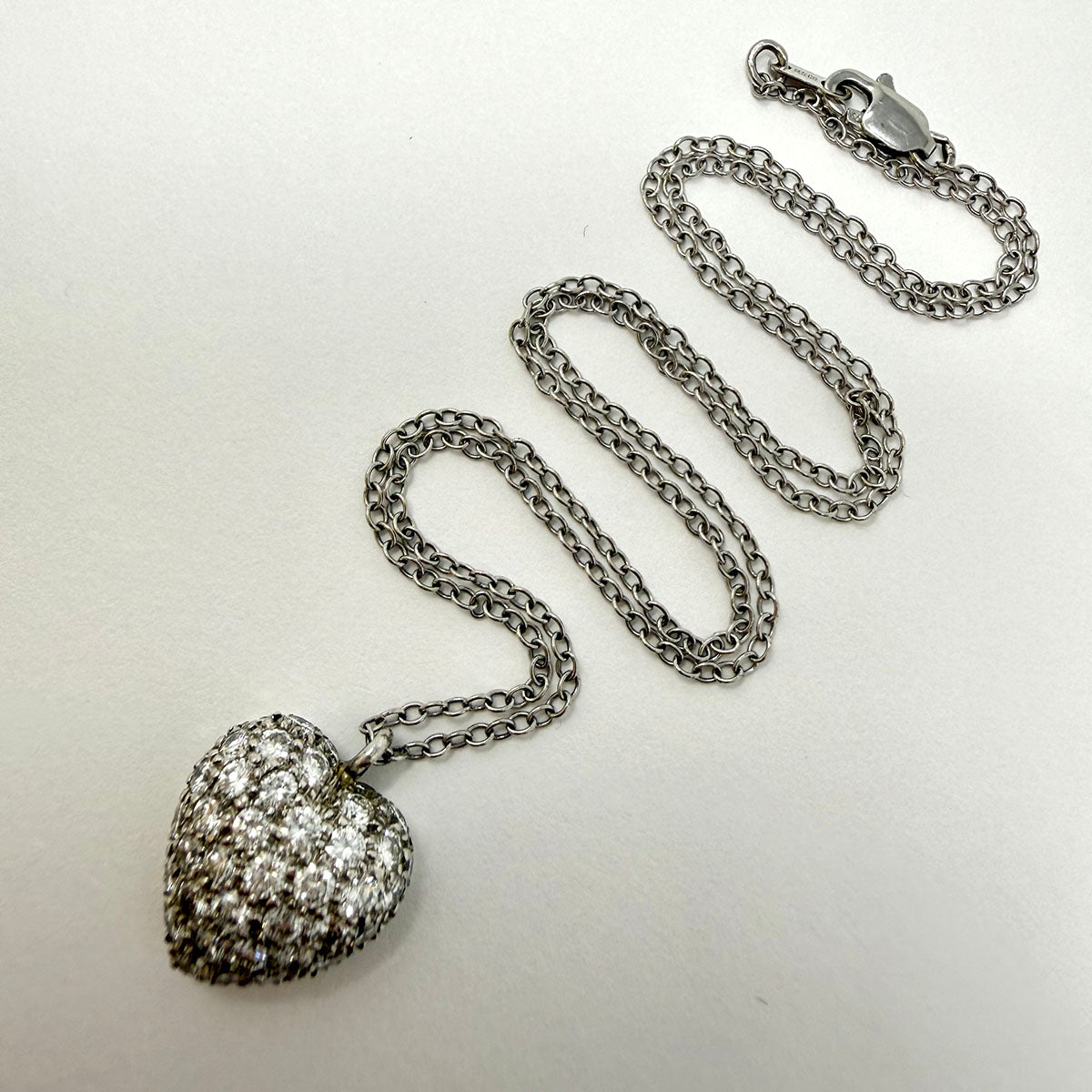 18K White Gold Necklace Diamond with Diamond Heart Pendant