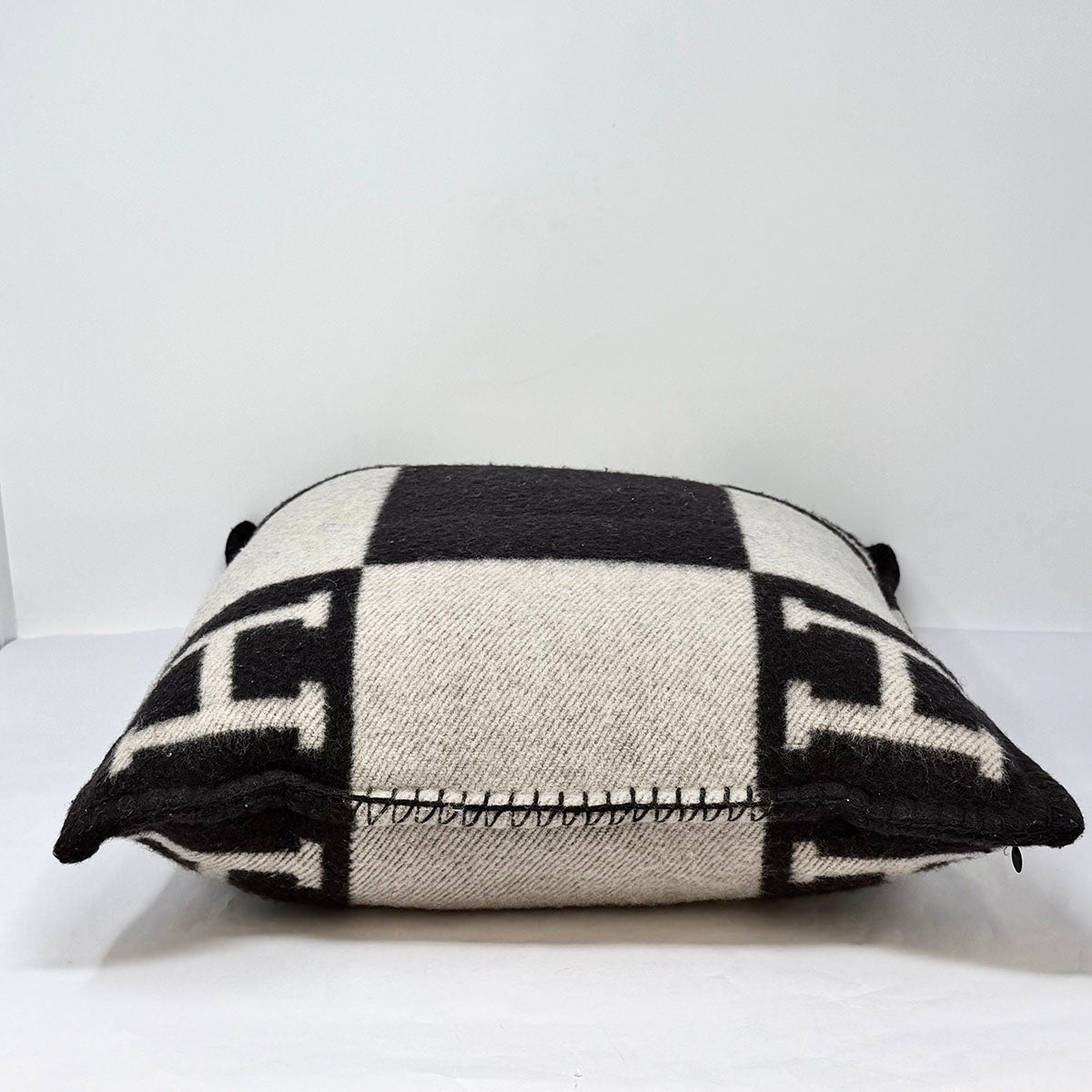 Hermes Avalon III Pillow Finished with Blanket Stitch