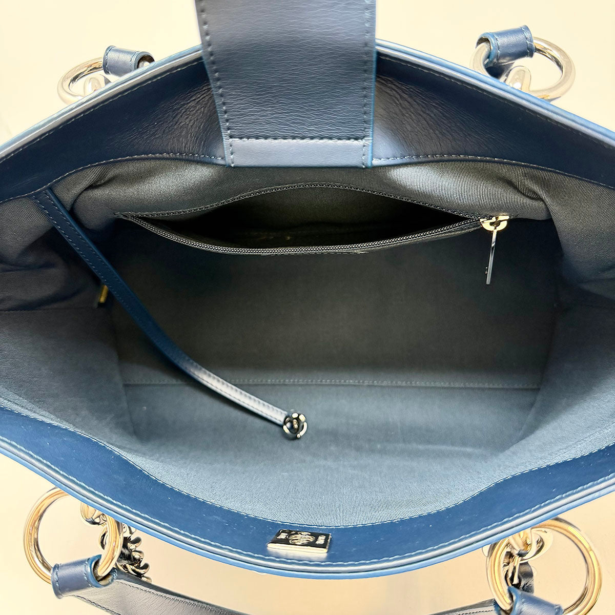 Chanel Paris - Cuba Ring my Bag Tote