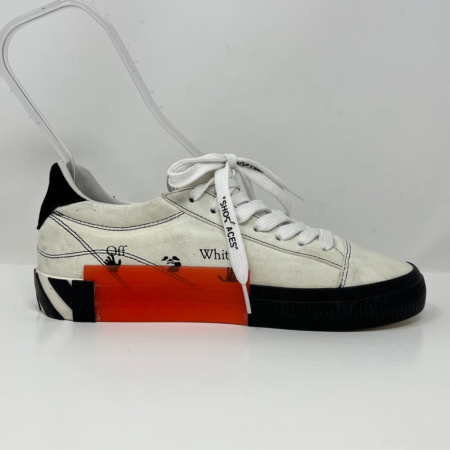 OFF-WHITE Sneakers