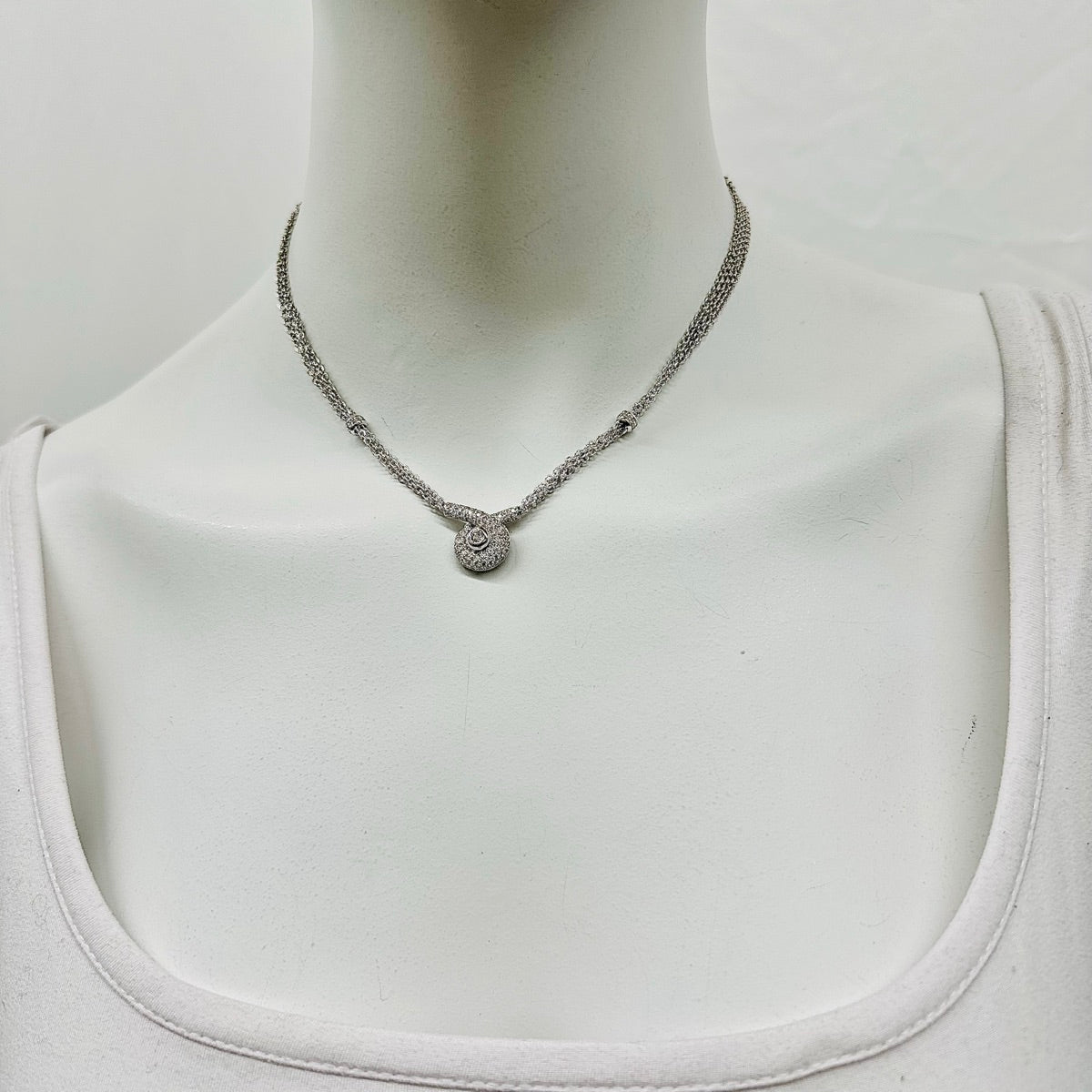 18K White Gold Necklace with 88 Diamonds