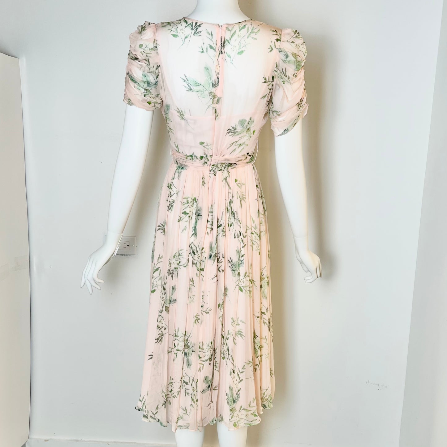 Monique Lhuillier Dress
