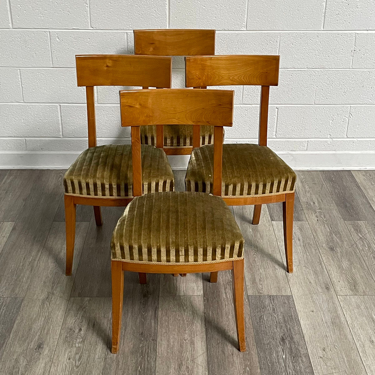 Set of 4 Dining Chairs