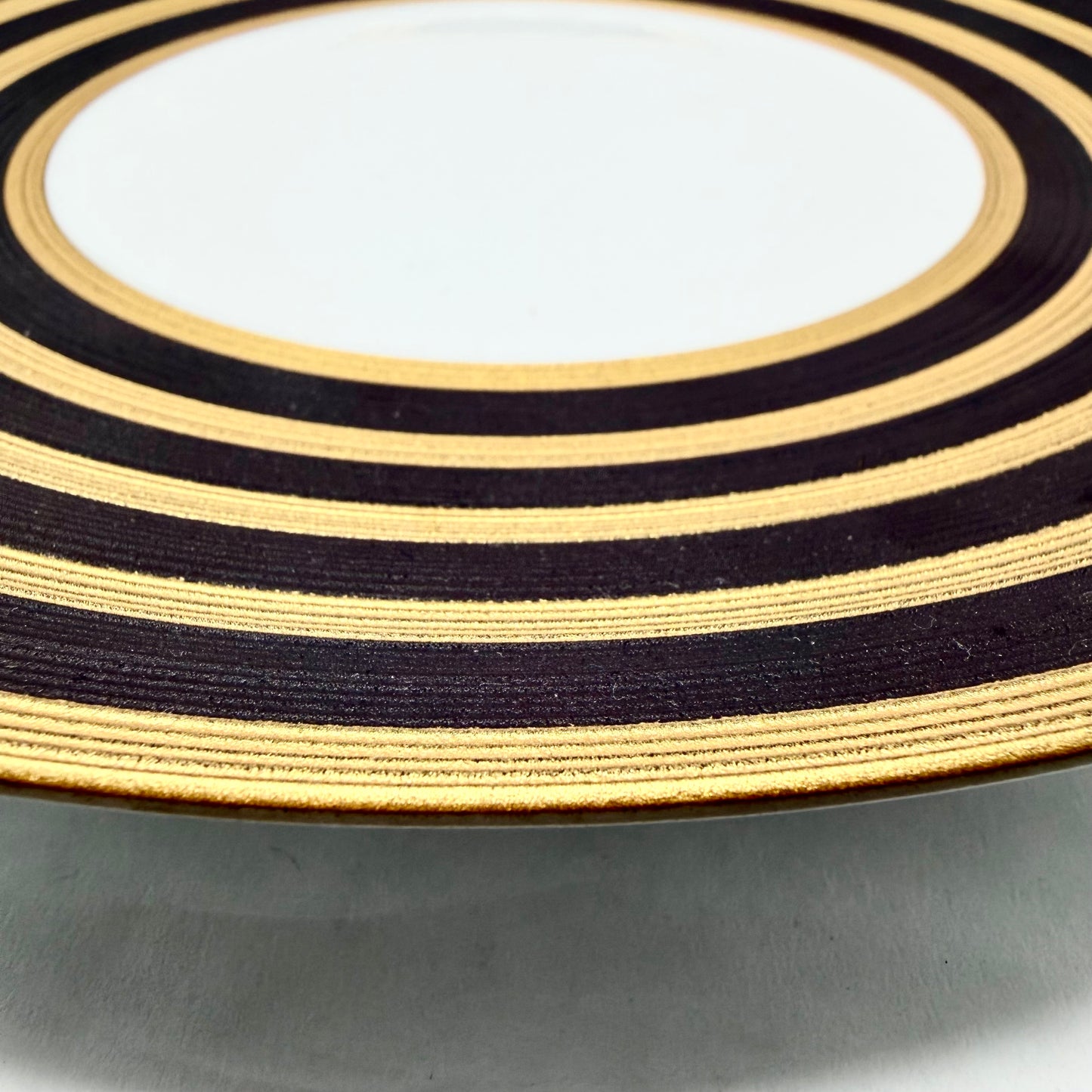 7 PC Hemisphere Raye Dinner Plate