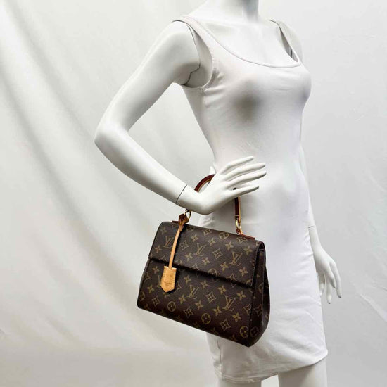 Louis Vuitton Handle Bag