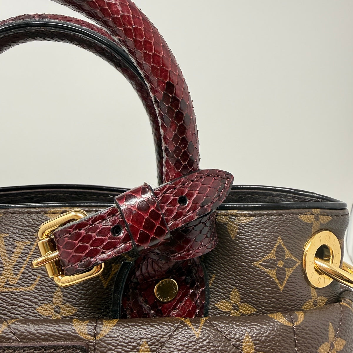 Louis Vuitton Handle Bag