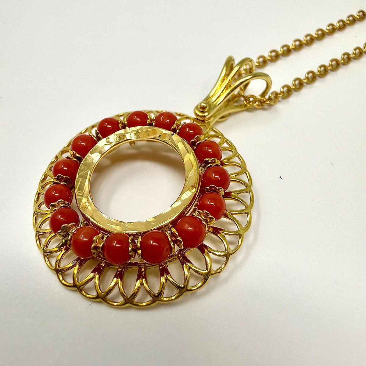 18K Gold Pendant Necklace with Coral