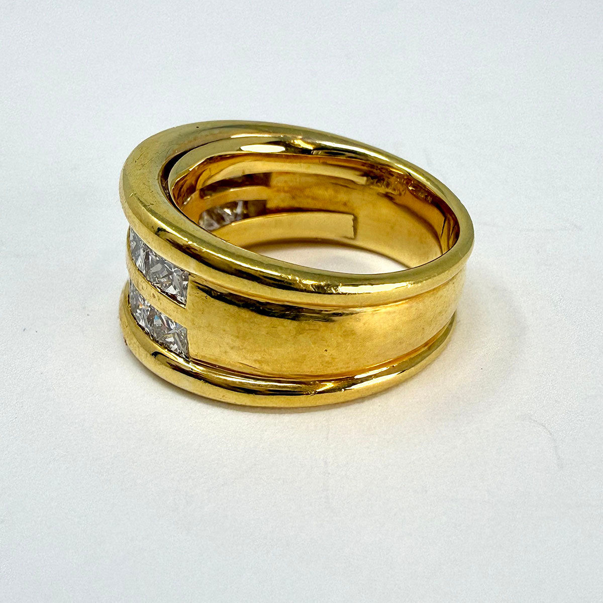18K Gold Ring with Double Row of 14 Square Diamonds