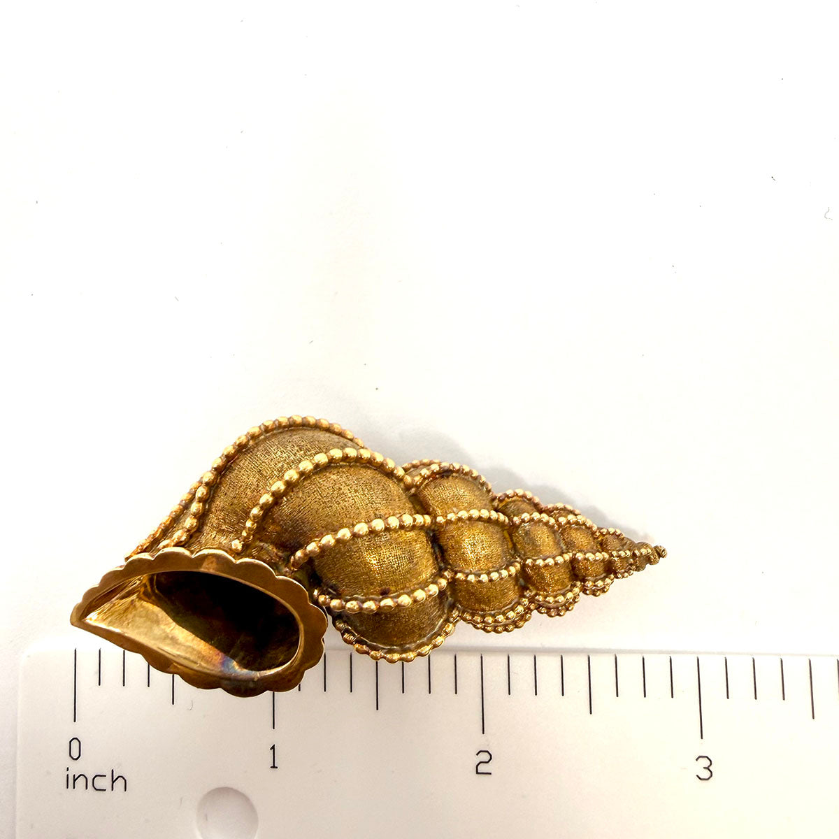 Tiffany & Co. Vintage 18K Gold Seashell Brooch