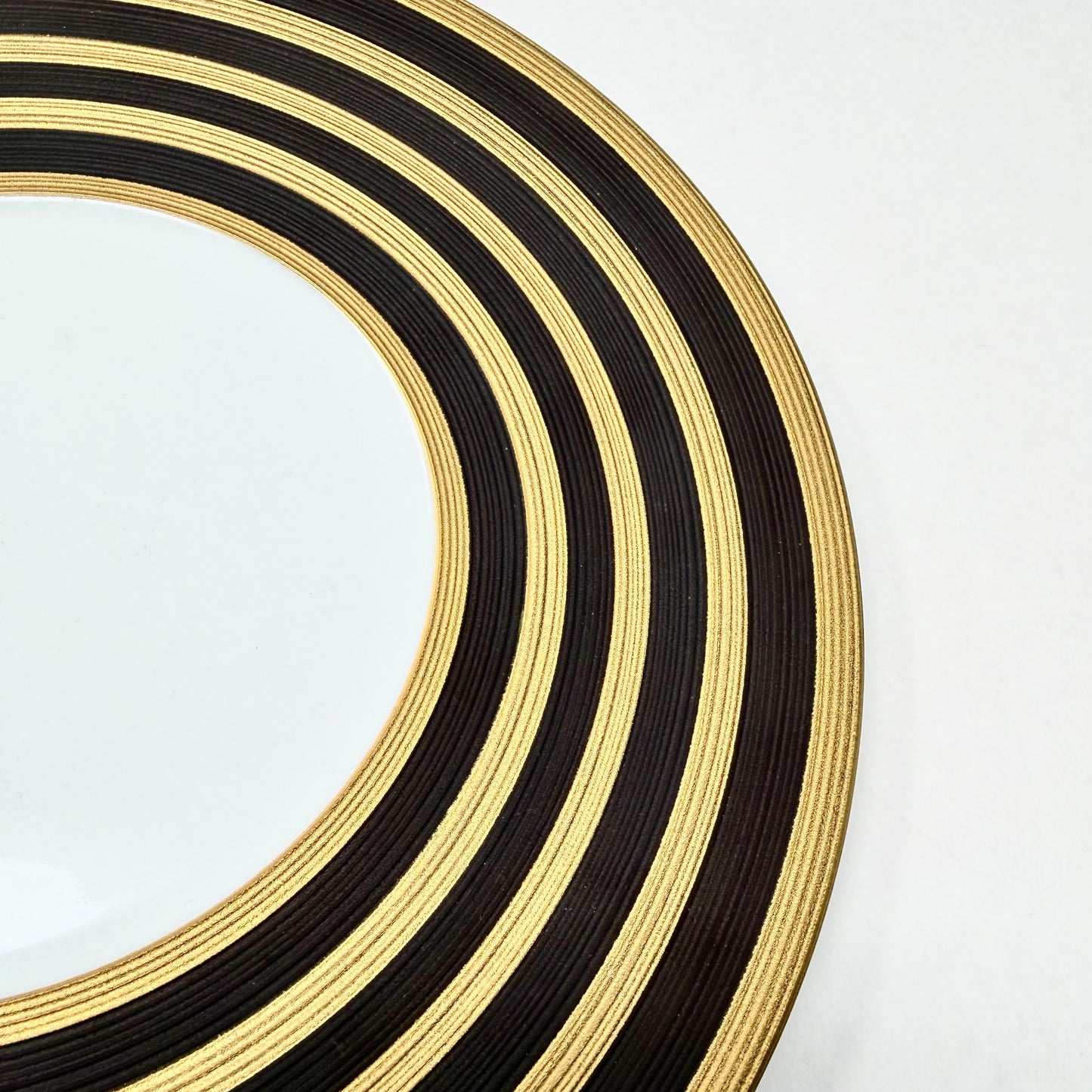 7 PC Hemisphere Raye Dinner Plate