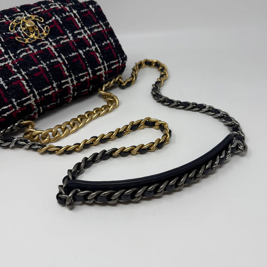 Chanel Tweed Medium 19 Shoulder Bag