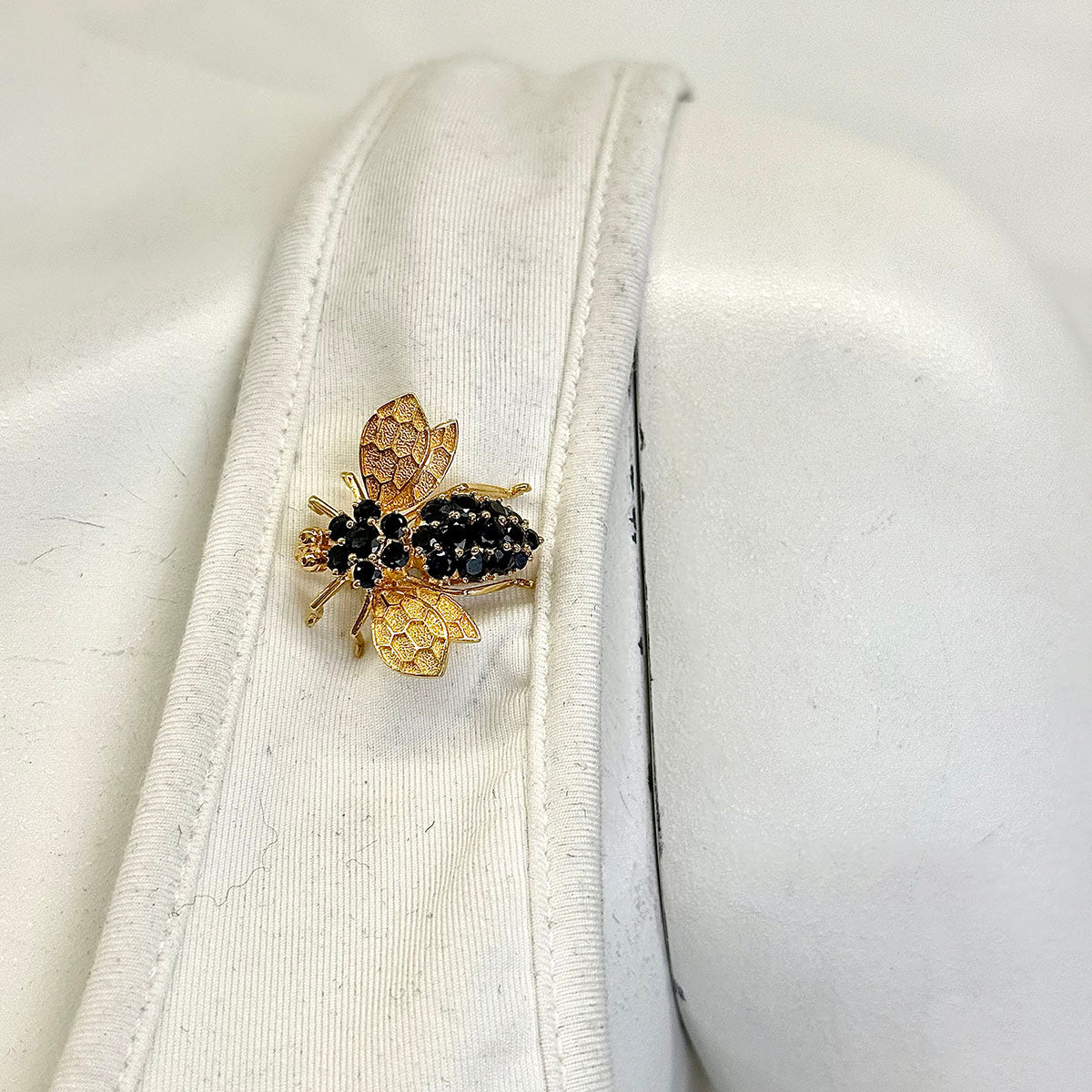 14K Gold Bee Pin  with Sapphire