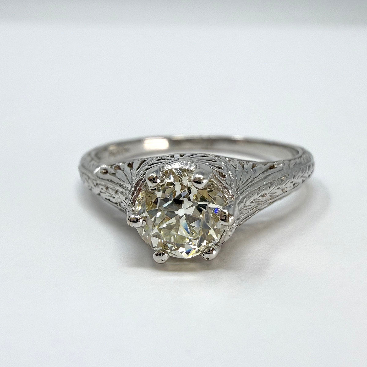 Platinum Ring with 0.81ct Diamond