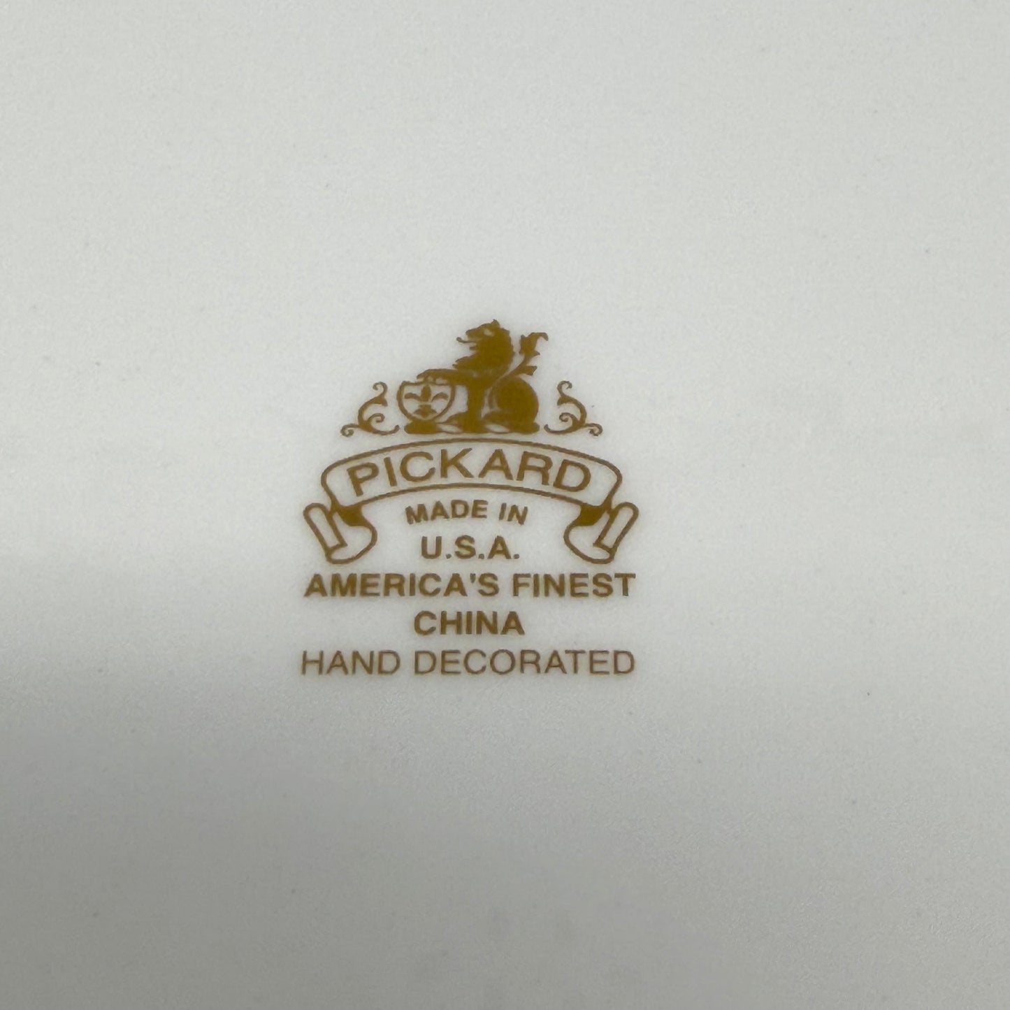 Charger Eisenhower Pickard Dishware/Serving Pieces set of 9