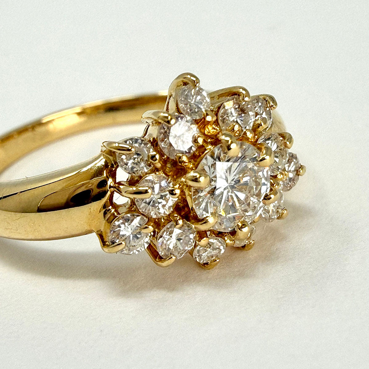 18K Gold Diamond Flower Ring