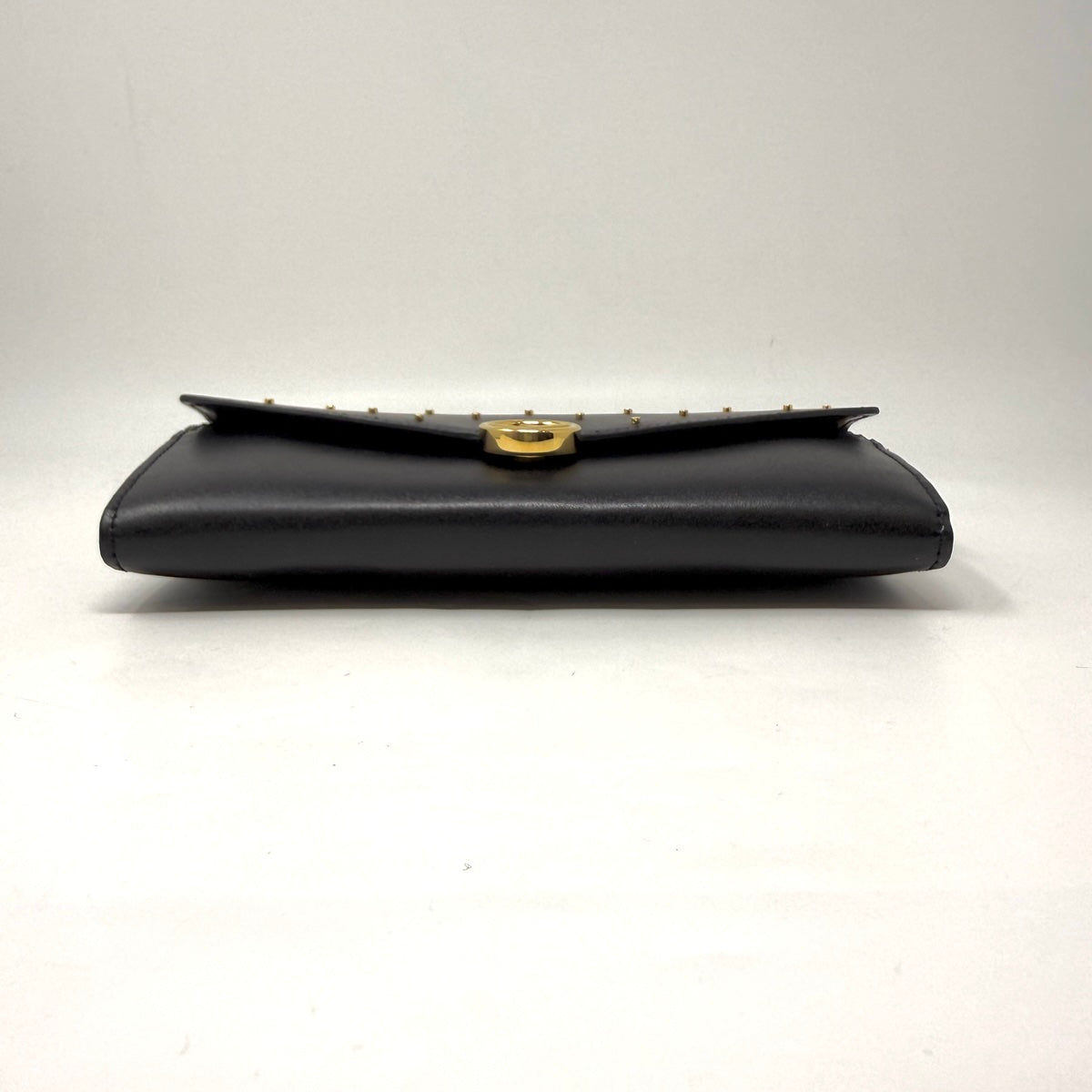 Fendi F is Fendi Wallet on Chain