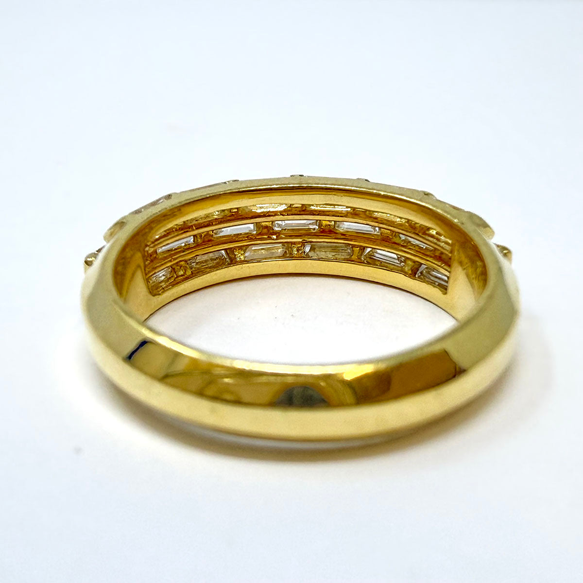 Sabbadini 18K Gold Ring with 19 Baguette Diamonds