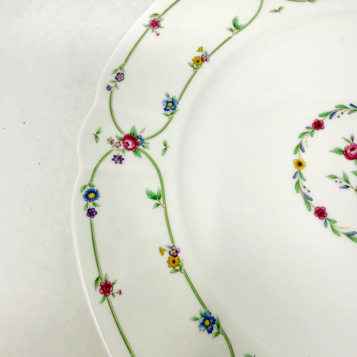 83 Pcs: 9 7 Pc Place Settings Magna China + 17 xtra dishes & 3 Srvg pcs