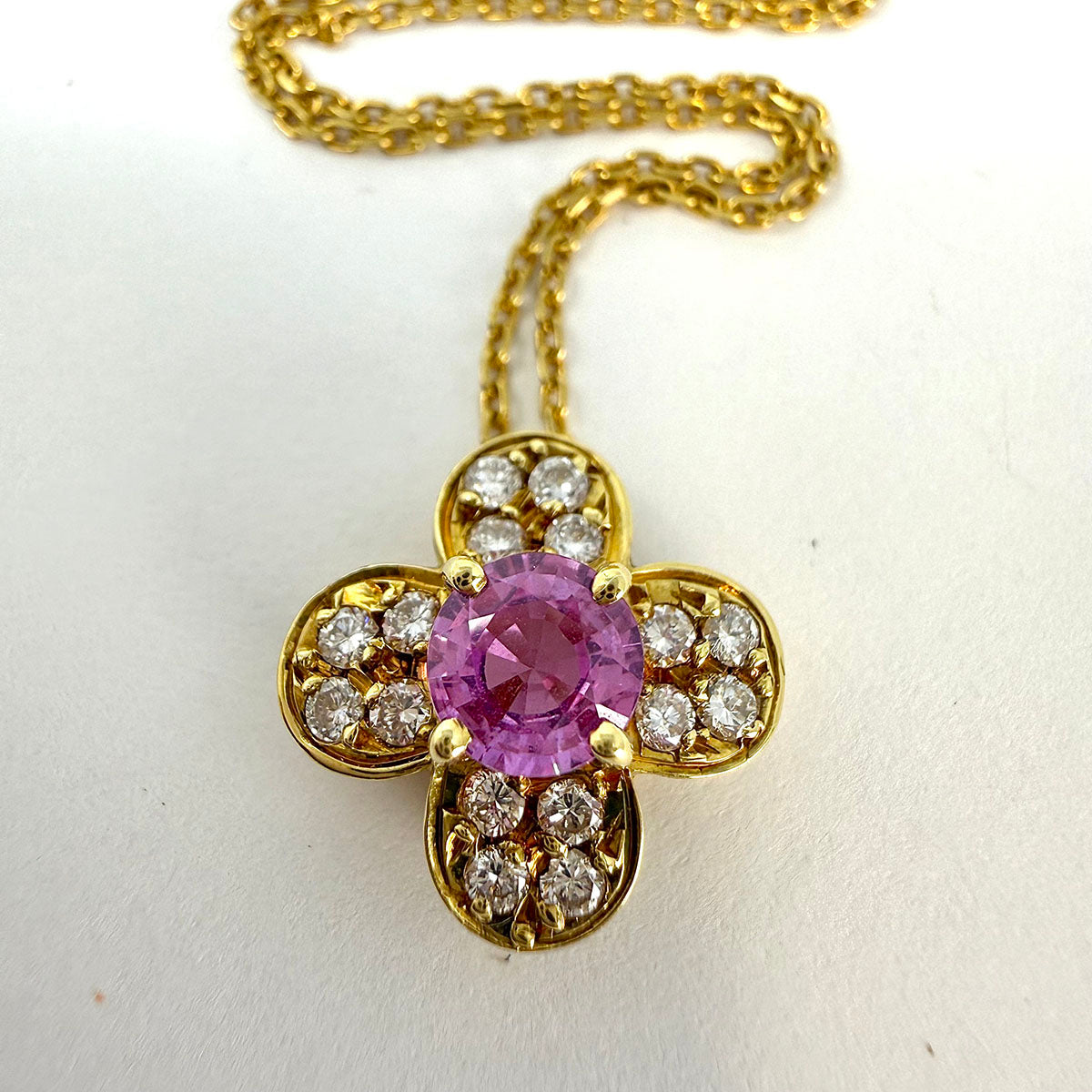 18K Gold with Flower Pendant with Pink Sapphire and Diamonds