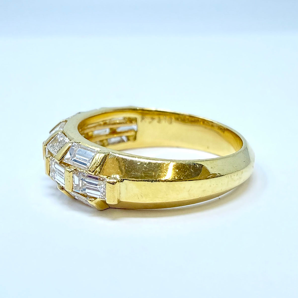 Sabbadini 18K Gold Ring with 19 Baguette Diamonds