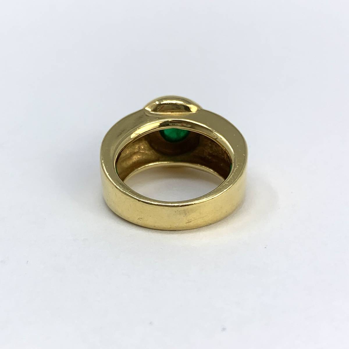 18K Yellow Heavy Gold Ring with Emerald and Diamonds