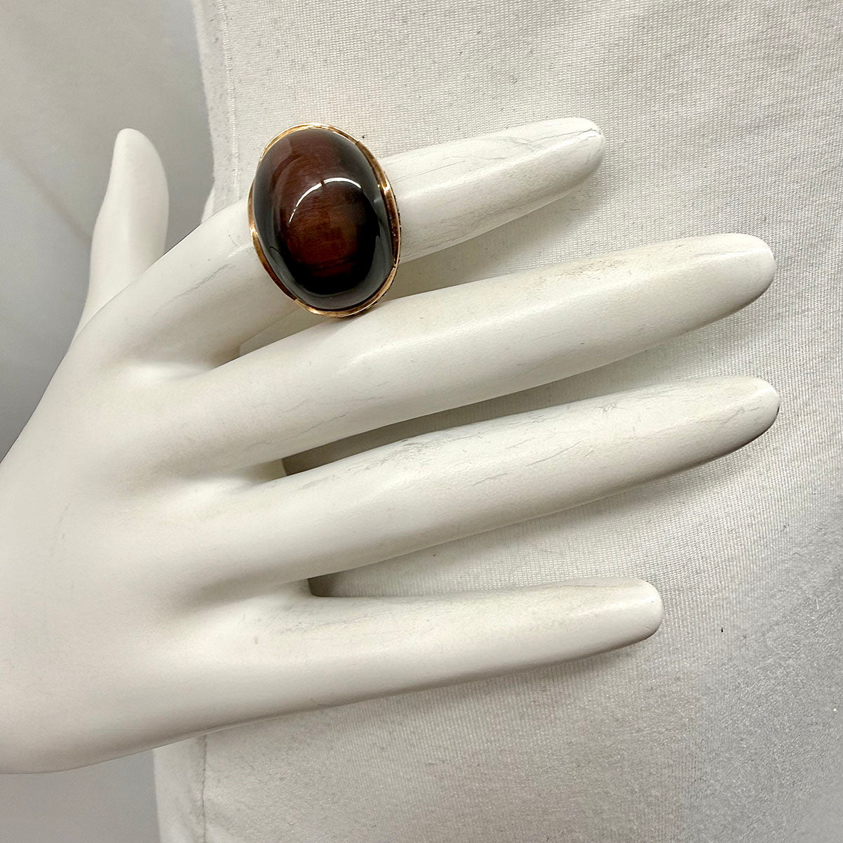 18K Tiger's Eye Cabochon Ring