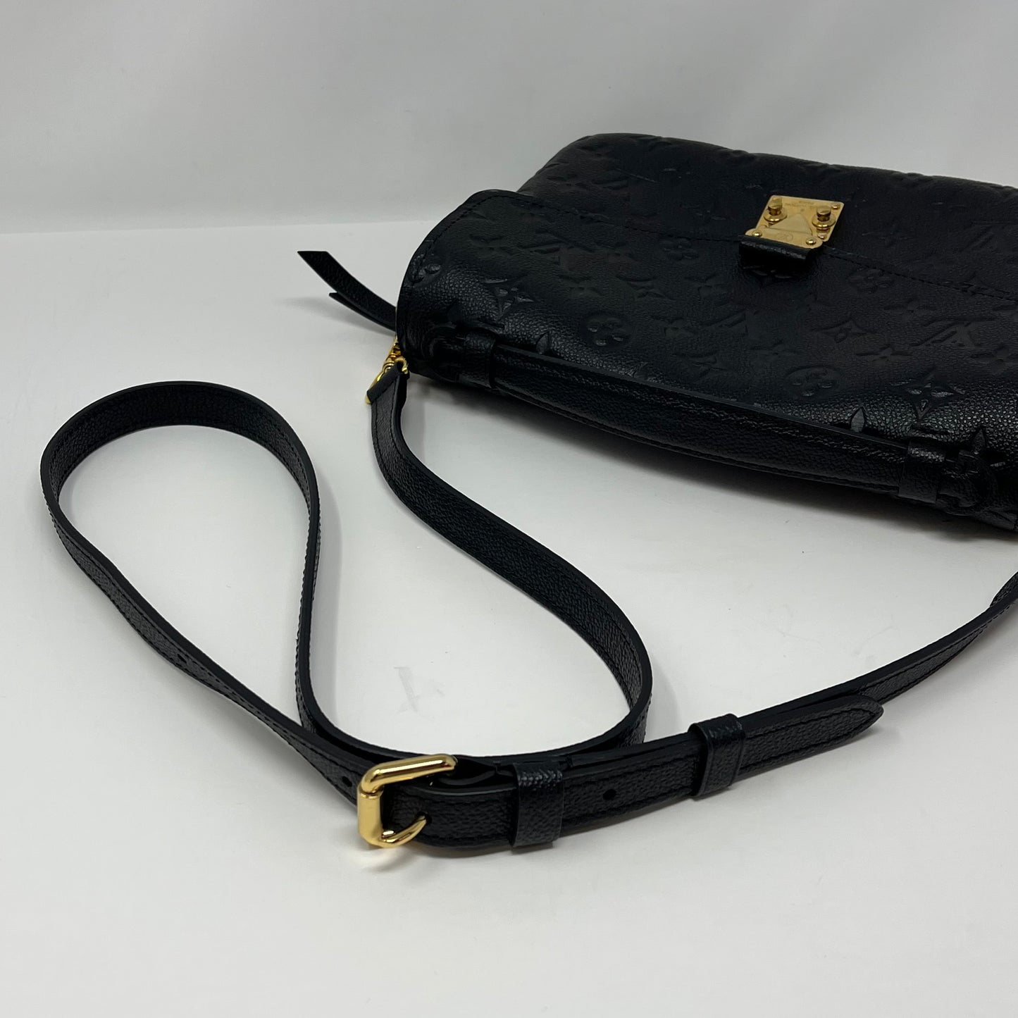 Louis Vuitton Crossbody
