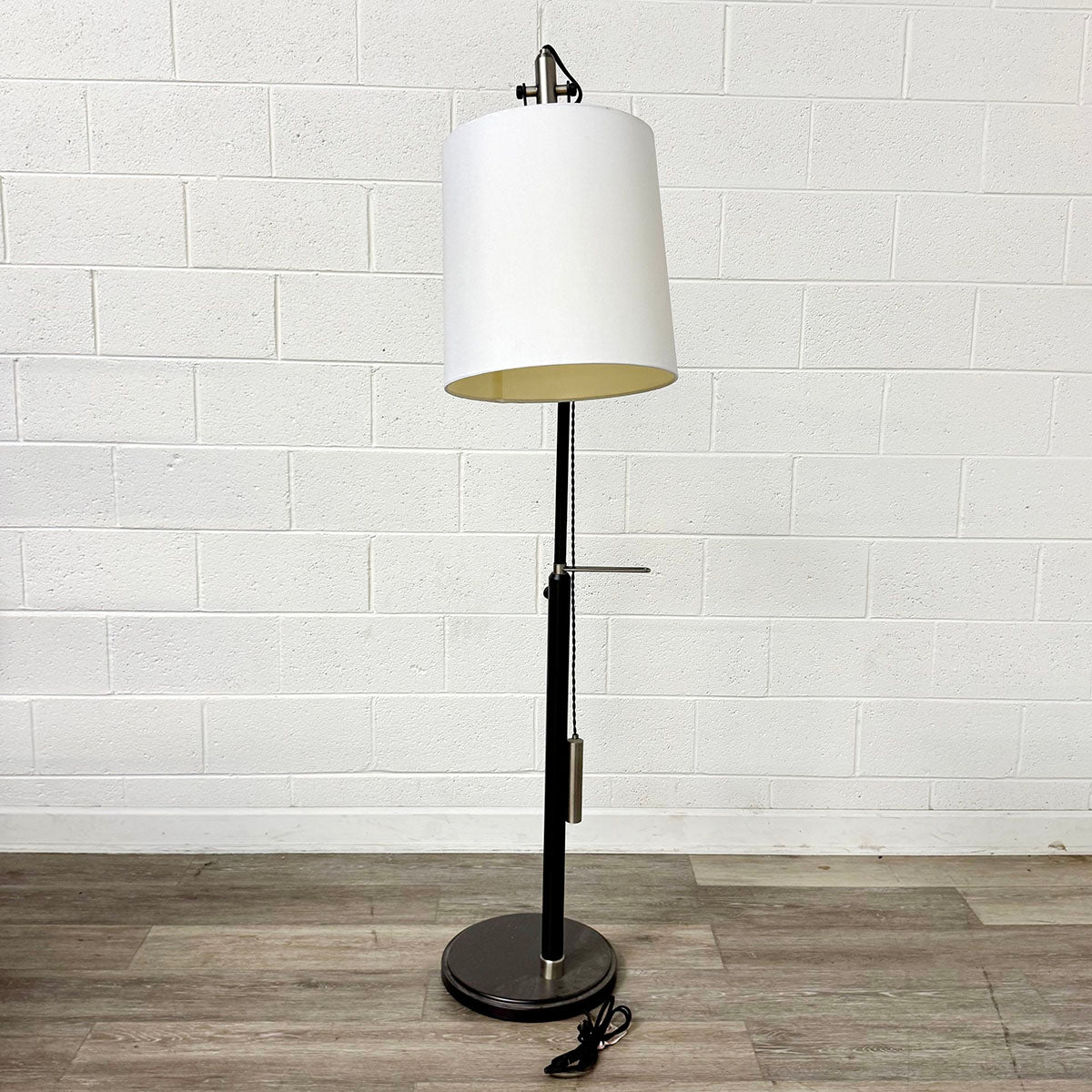 Adjustable Industrial Design Floor Lamp