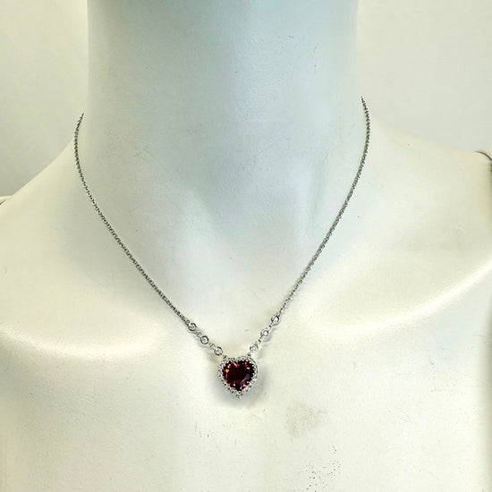 18K White Gold Heart Pendant Necklace