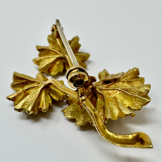 18K Gold 2 Flower Pin with Sapphire and Ruby