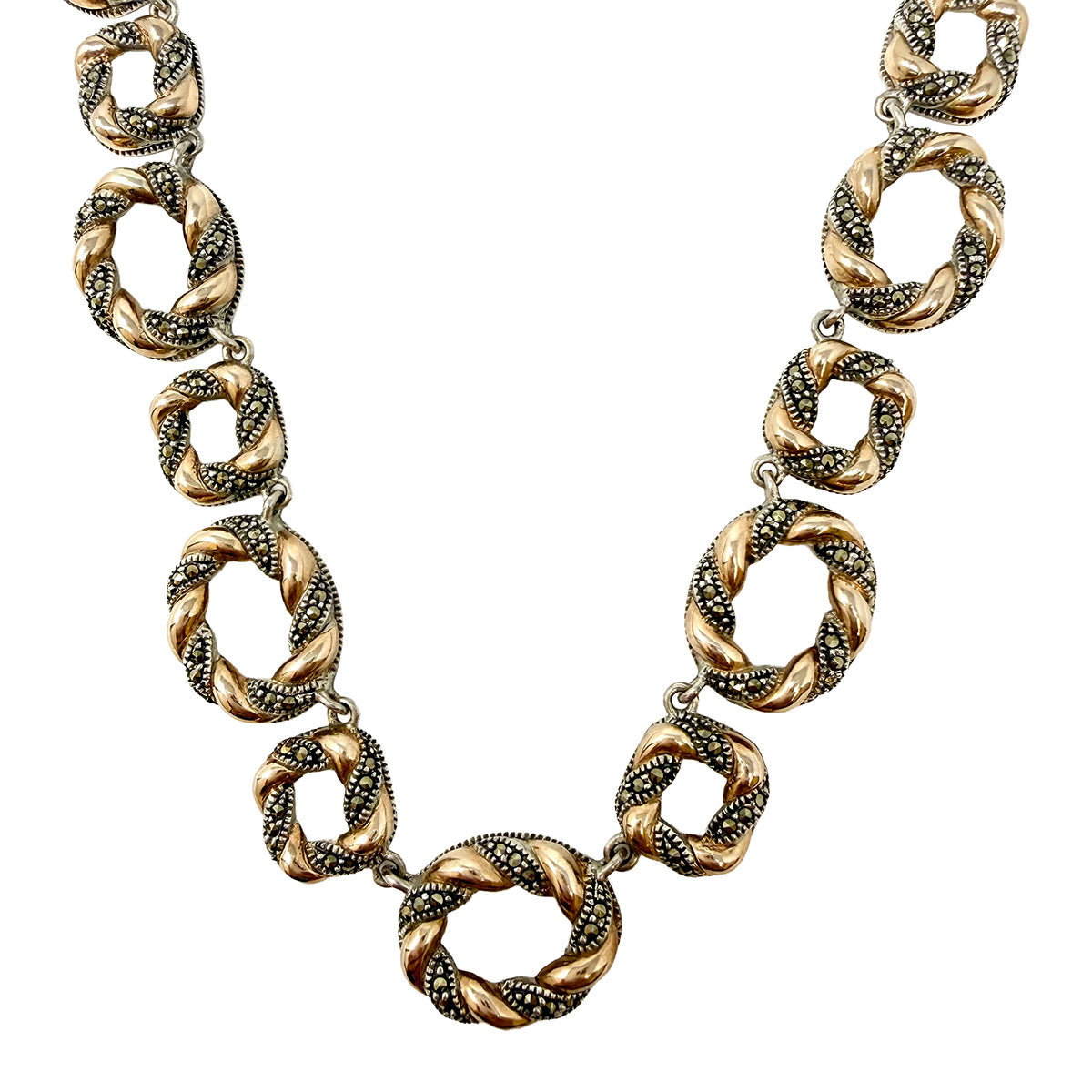 Twisted Link Necklace